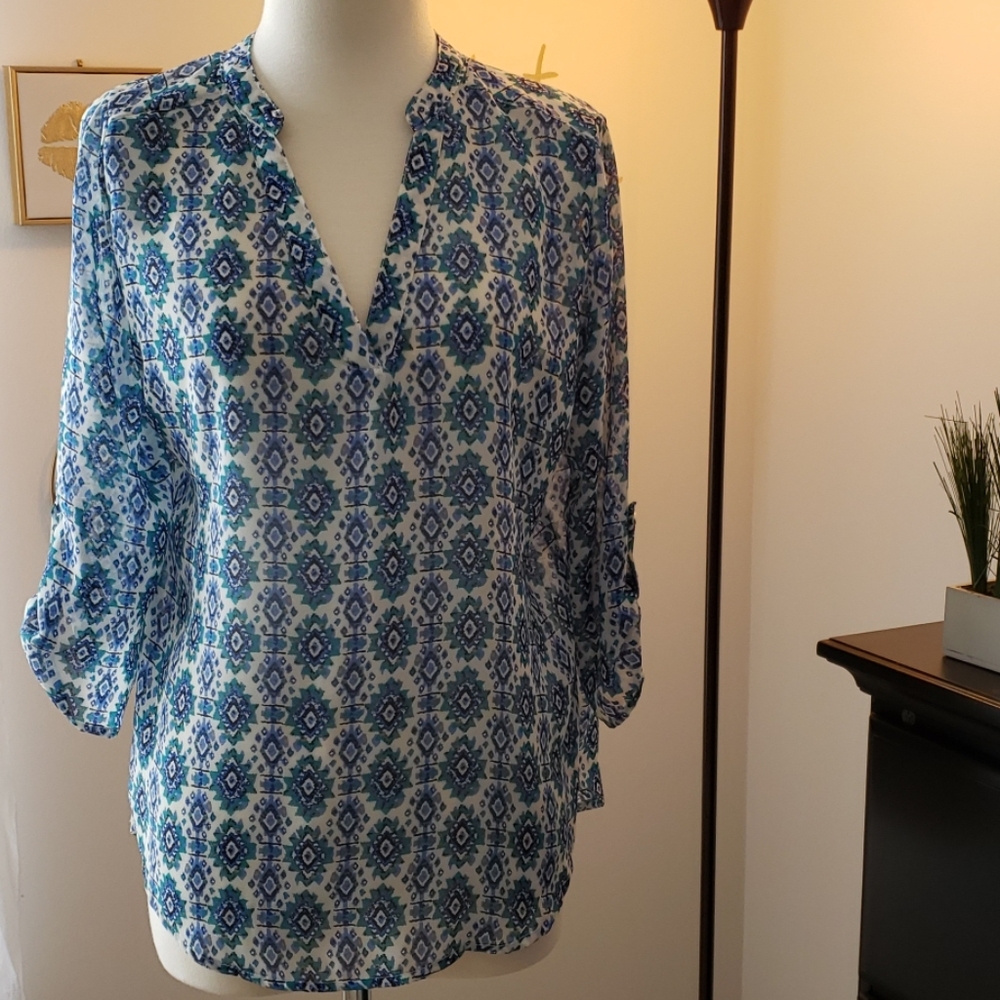 Blue flowy top!